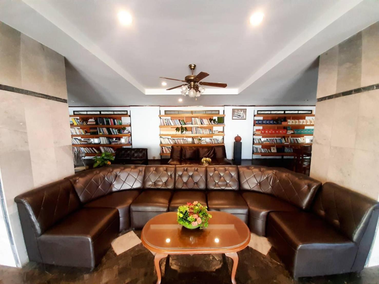 โรงแรมสยามบูทีค บุรีรัมย์ Luaran gambar